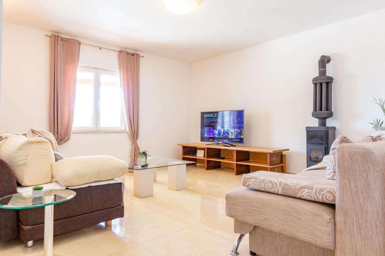 Sjor 2 Bdr Apartment W Grill Ζαντάρ Εξωτερικό φωτογραφία