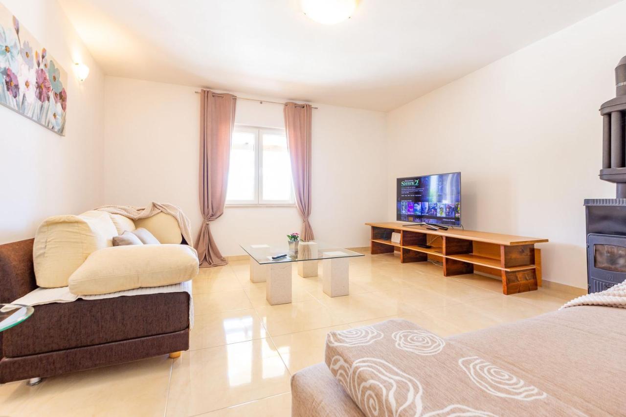 Sjor 2 Bdr Apartment W Grill Ζαντάρ Εξωτερικό φωτογραφία