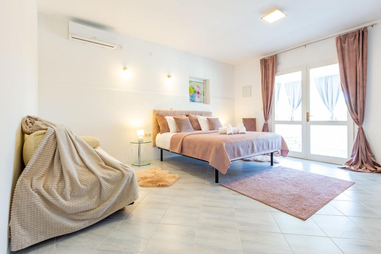 Sjor 2 Bdr Apartment W Grill Ζαντάρ Εξωτερικό φωτογραφία